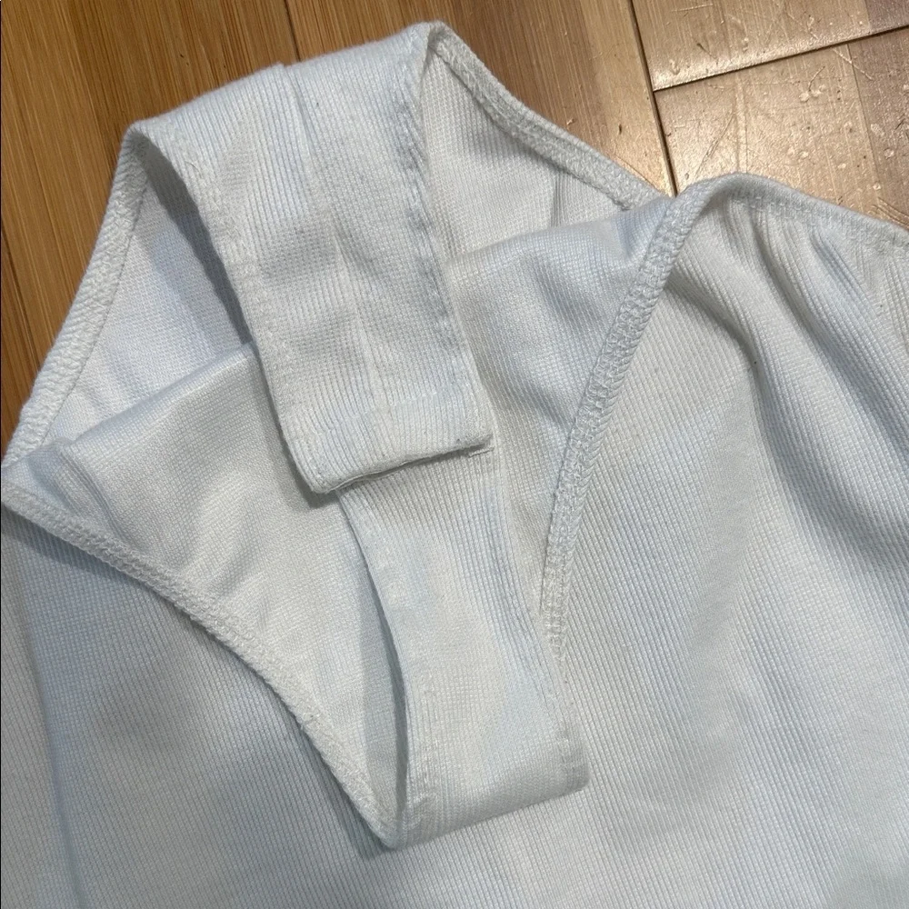 White Short-Sleeve One-Piece Bodysuit - Picture 4 of 4